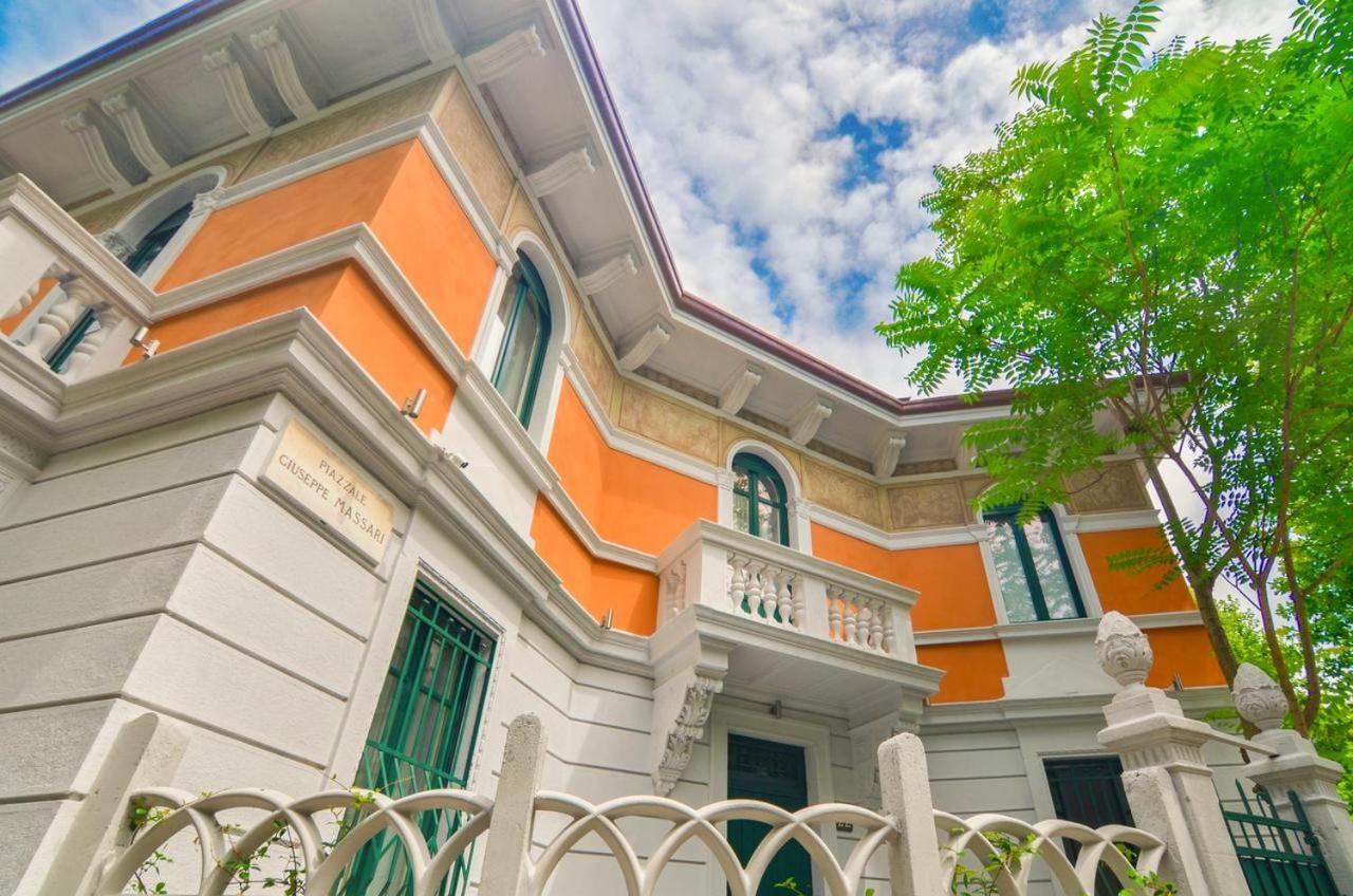 Villa Massari Milan Luaran gambar